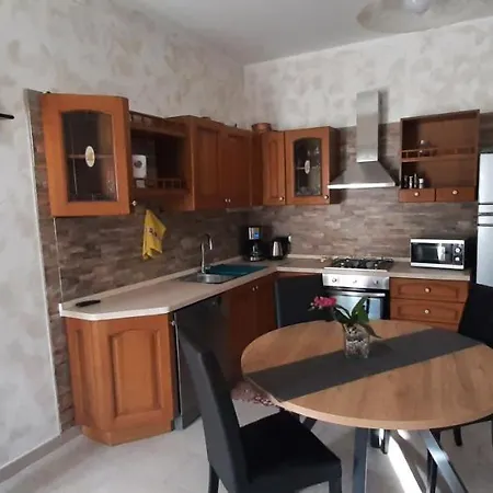 Al Borgo Sul Garda Via Pertica 8a