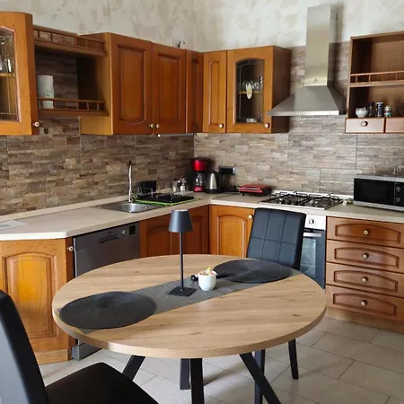 Al Borgo Sul Garda Via Pertica 8a *